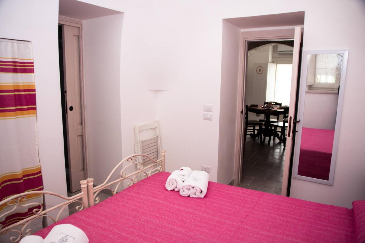 Trulli Donna Isabella Bed & Breakfast Locorotondo Bagian luar foto
