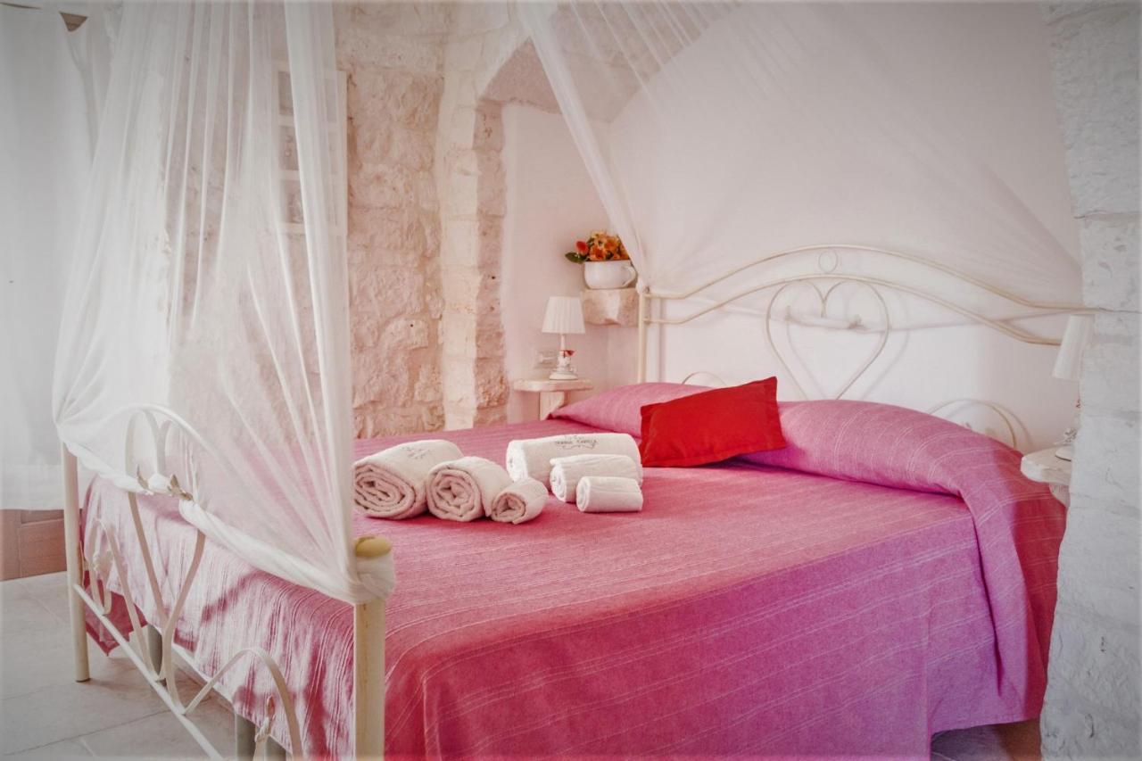 Trulli Donna Isabella Bed & Breakfast Locorotondo Bagian luar foto