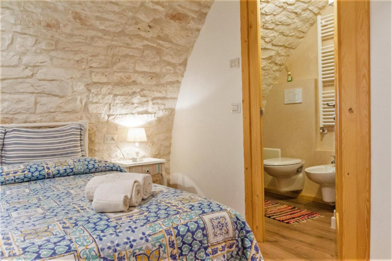 Trulli Donna Isabella Bed & Breakfast Locorotondo Bagian luar foto